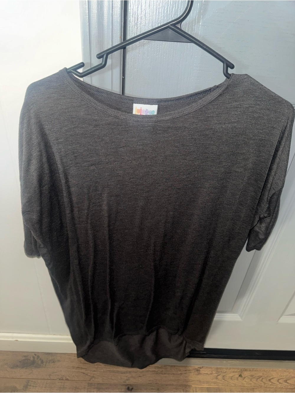 LuLaRoe Dark Charcoal Scoop Neck Short Sleeve Top - Picture 1 of 2